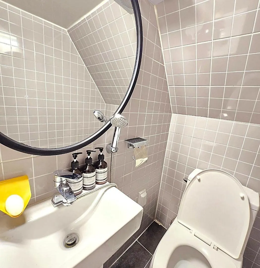 The House112 Apartman Szöul